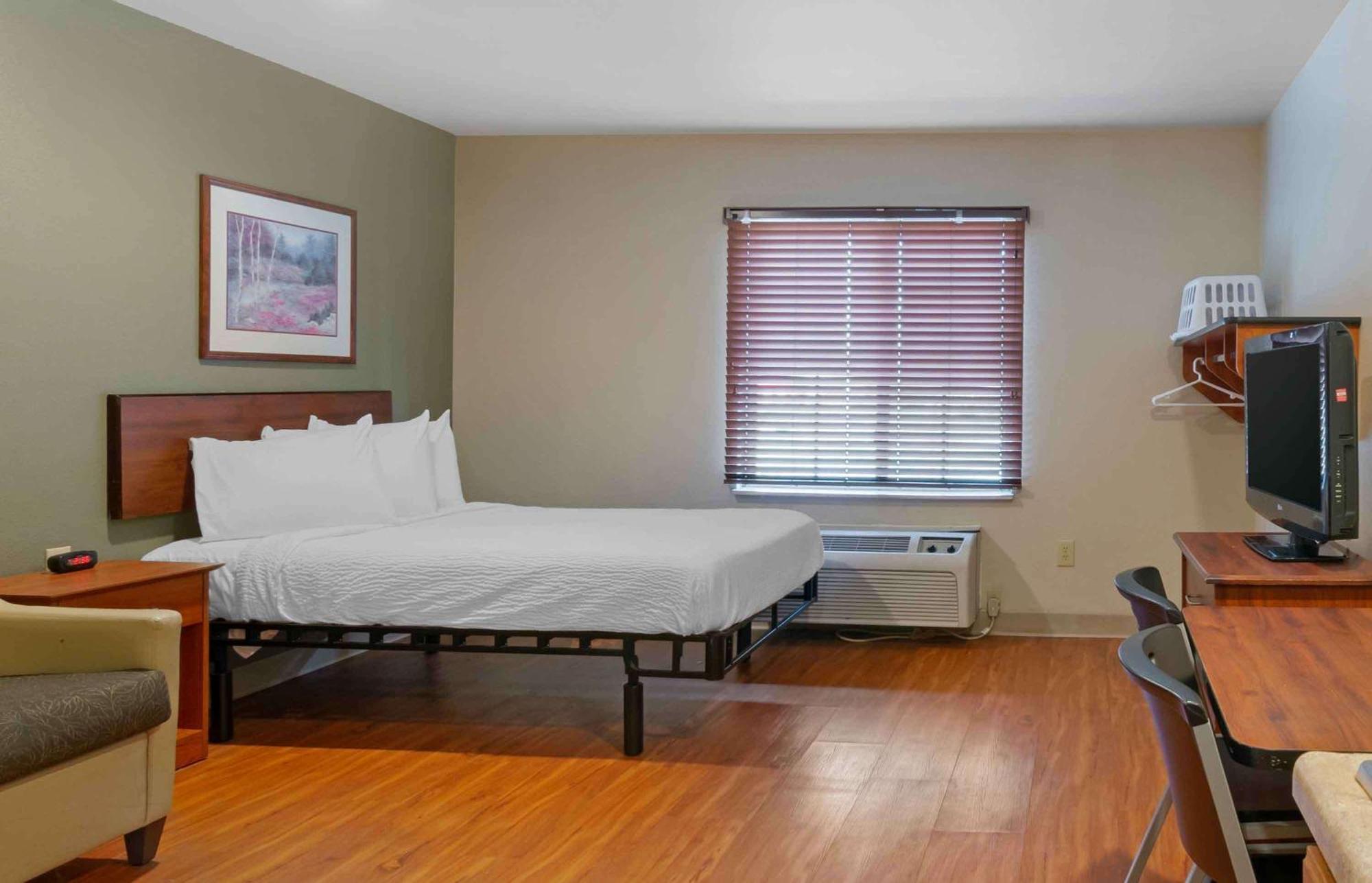 Extended Stay America Select Suites - Kansas City - South - I-49 ภายนอก รูปภาพ