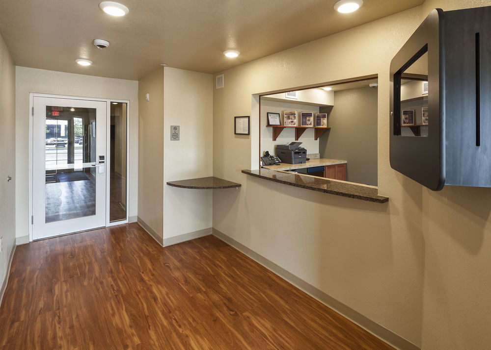 Extended Stay America Select Suites - Kansas City - South - I-49 ภายนอก รูปภาพ