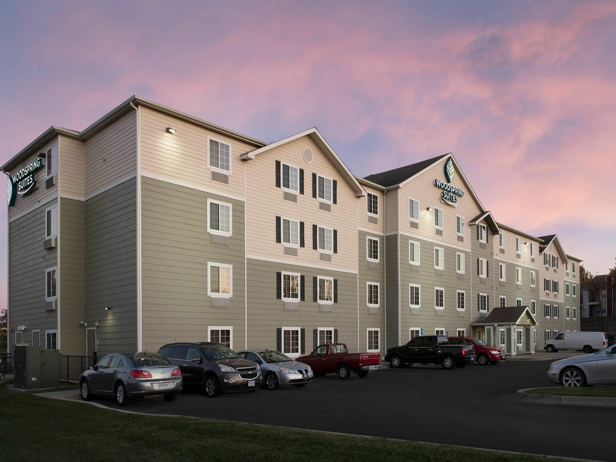 Extended Stay America Select Suites - Kansas City - South - I-49 ภายนอก รูปภาพ